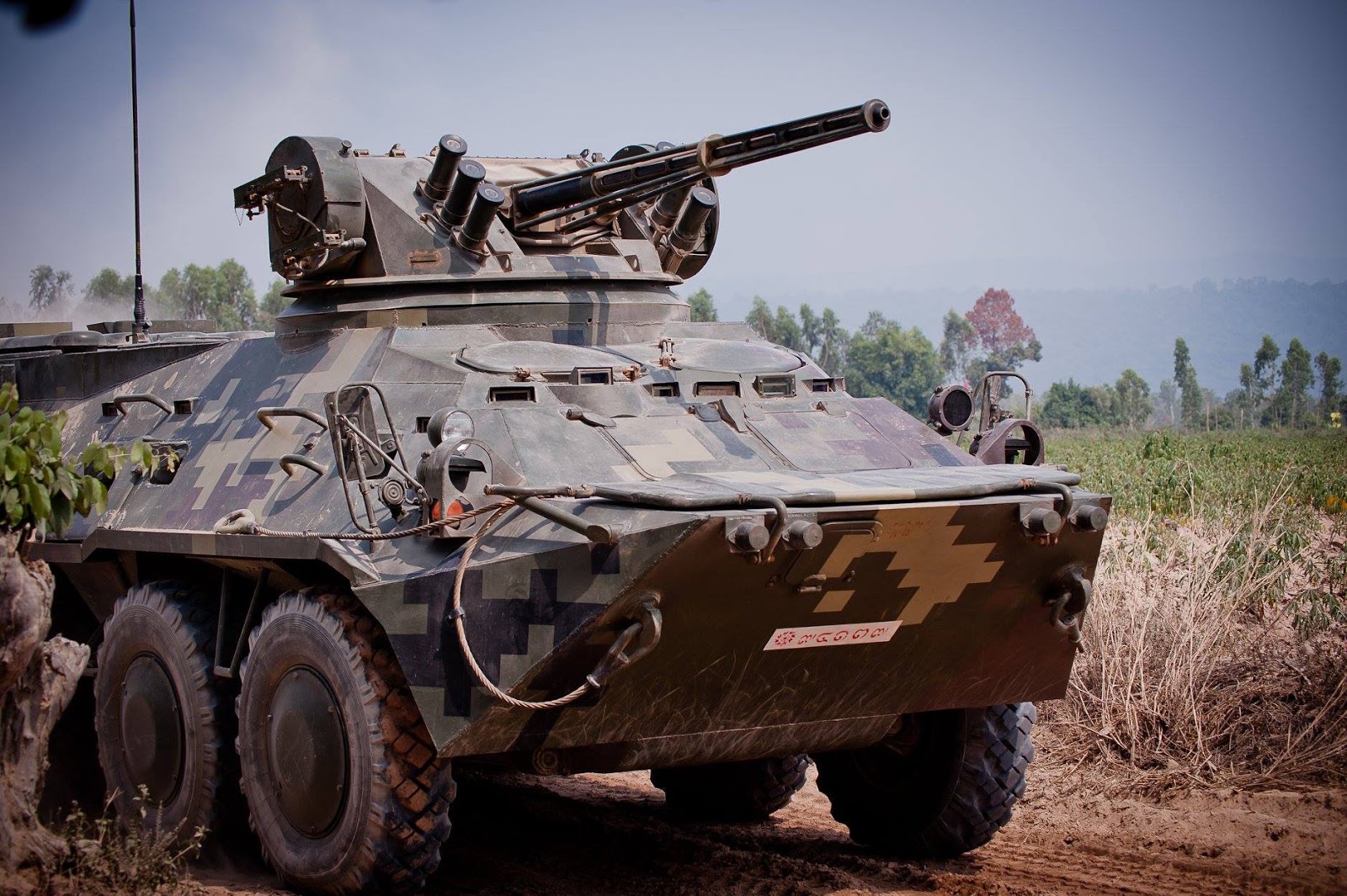 泰国陆军军演 乌克兰产装甲车罕见亮相