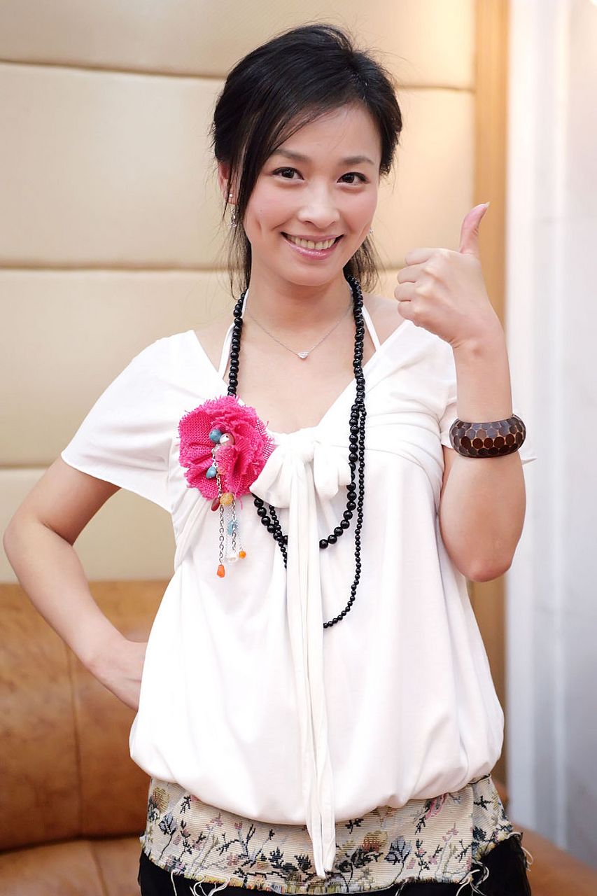 张庭,冲上热搜.