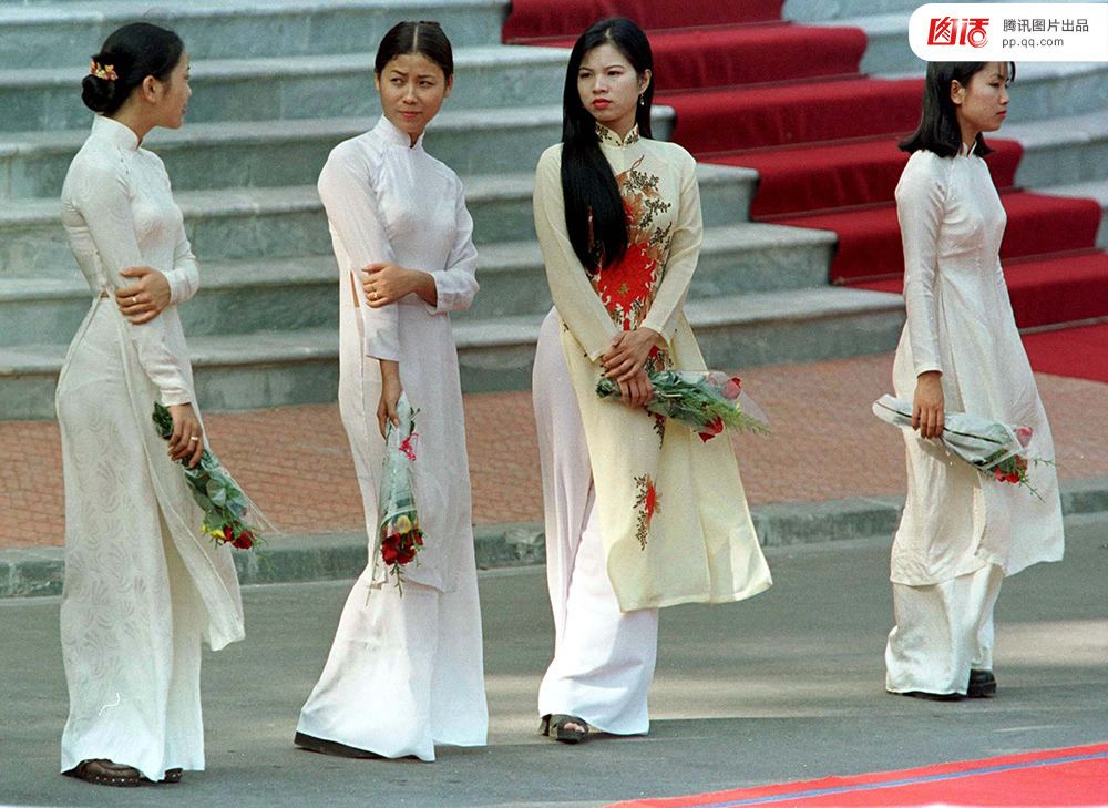 越南最火爆的"特色"景点,为何当地导游却表示:已婚人士不能去