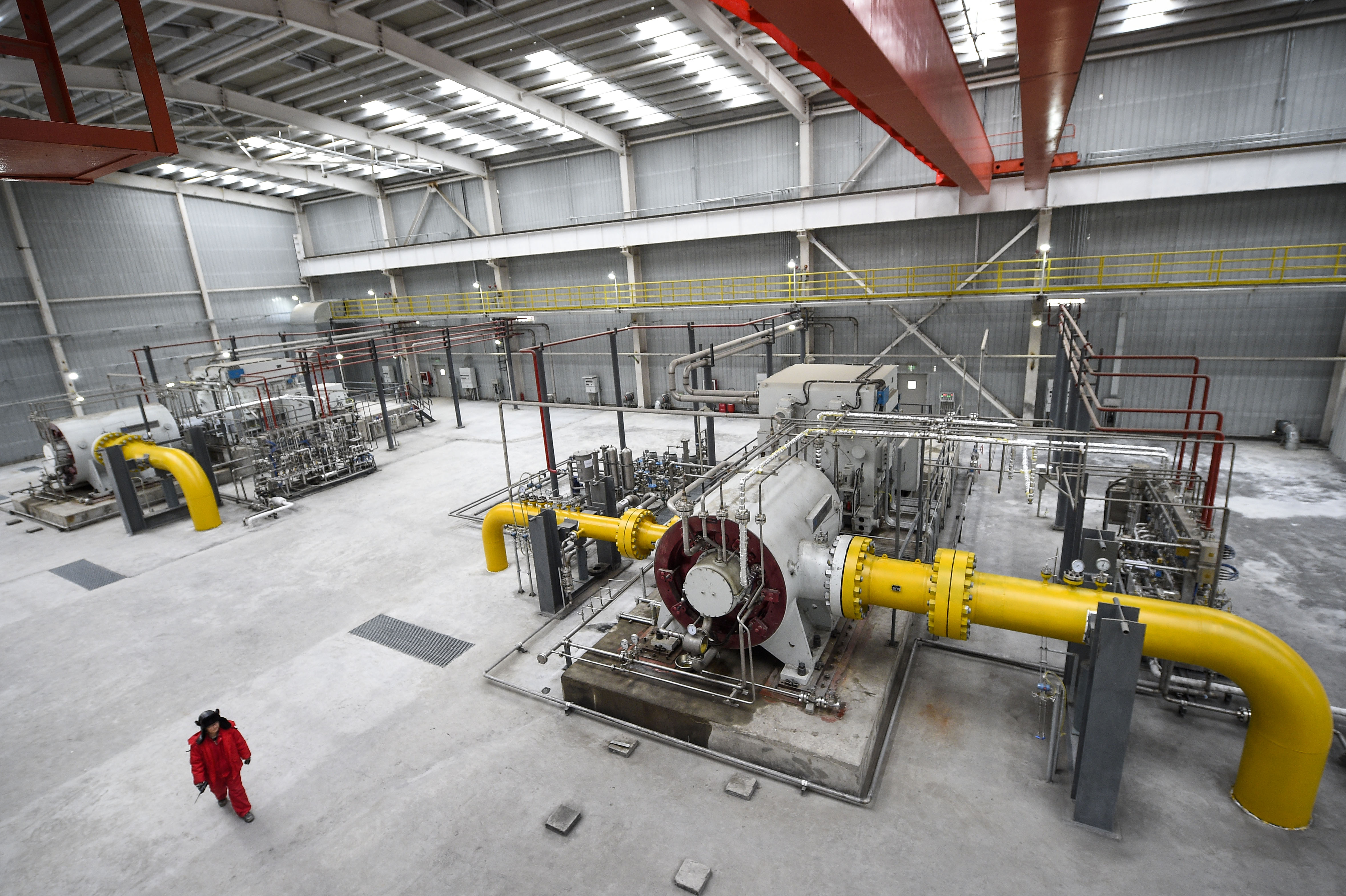 西气东输西三线中卫联络压气站正式投运