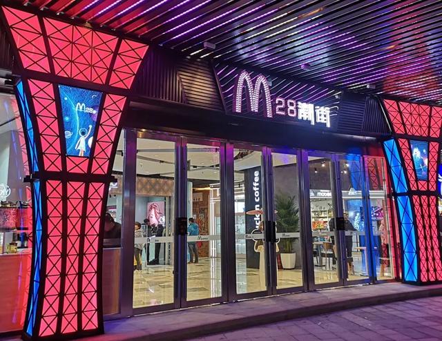 美乐城m28潮街盛大开业,引领邯郸新潮尚