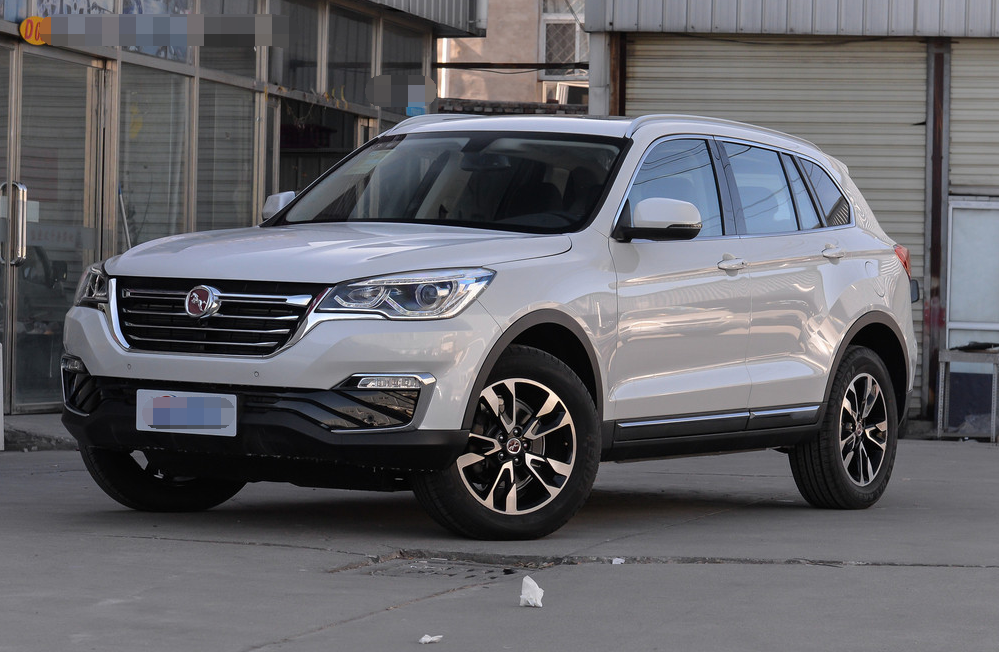 外观亮点颇多的汉腾x7,设计创新有自己的风格,十分的惹眼