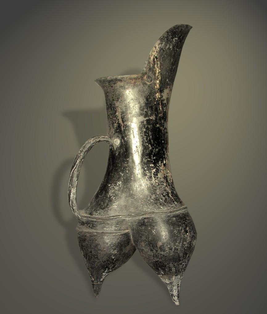 新石器时代陶器蛋壳黑陶杯