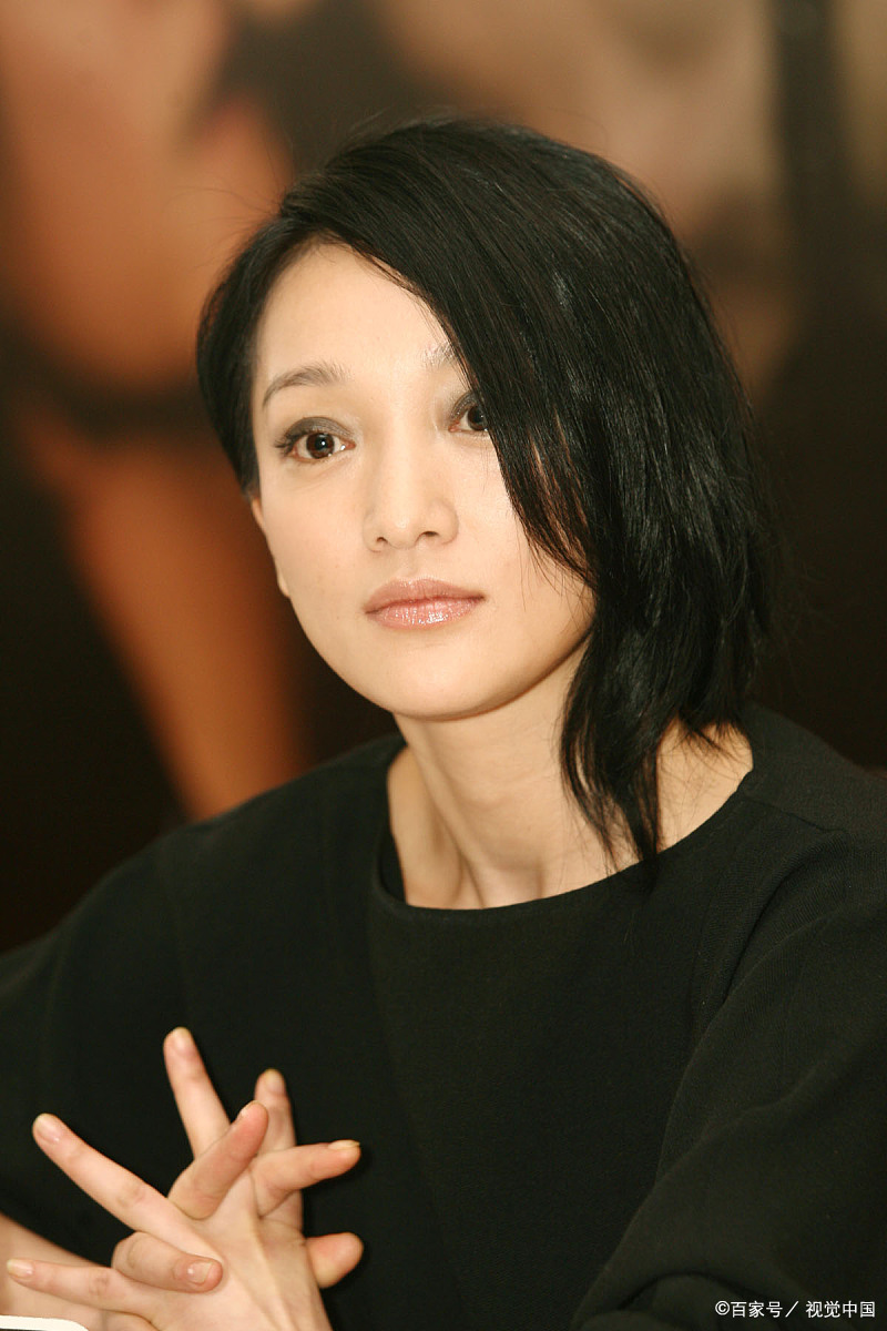 说明周迅只是把背台词当做一种任务,就像我们小时候背书一样