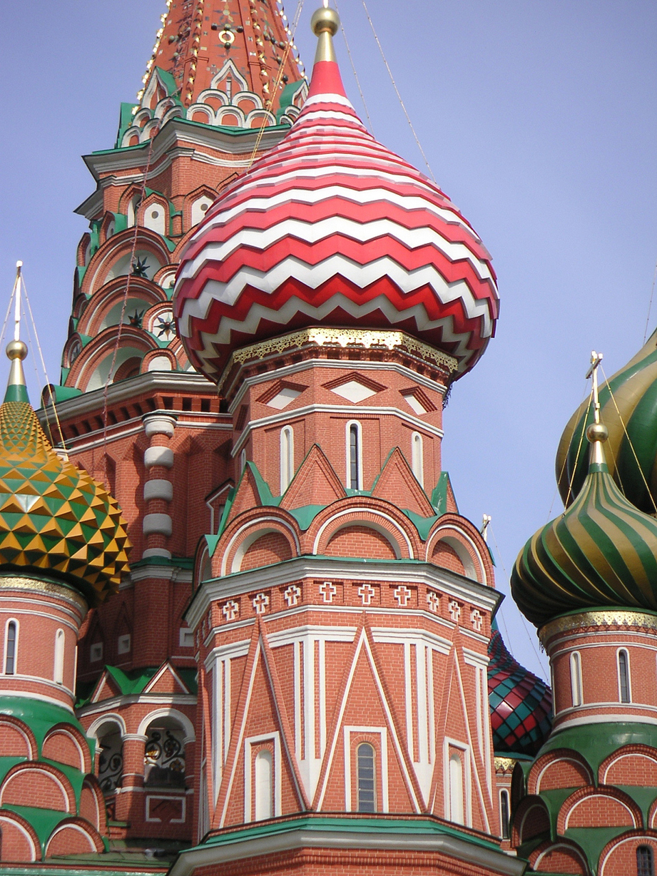 圣索菲亚大教堂始建于公元360年,由罗马皇帝君士坦提乌斯二世主持建造