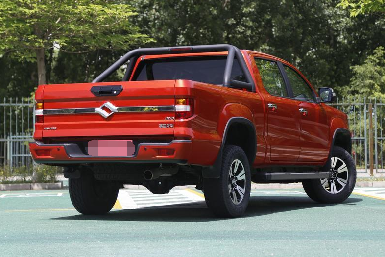 曙光汽车n32018款,硬朗的外观,可以让人激发对汽车的喜爱