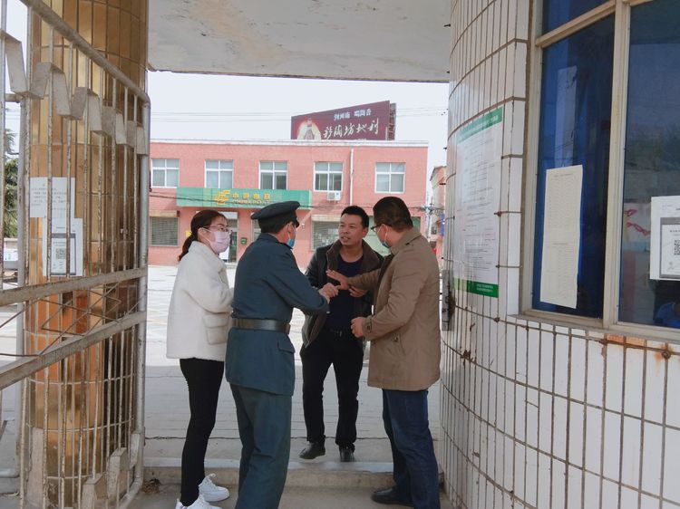 渑池县洪阳镇中开展疫情防控演练