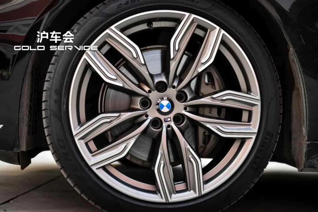 bmw 740 升级:m760原厂20寸轮毂