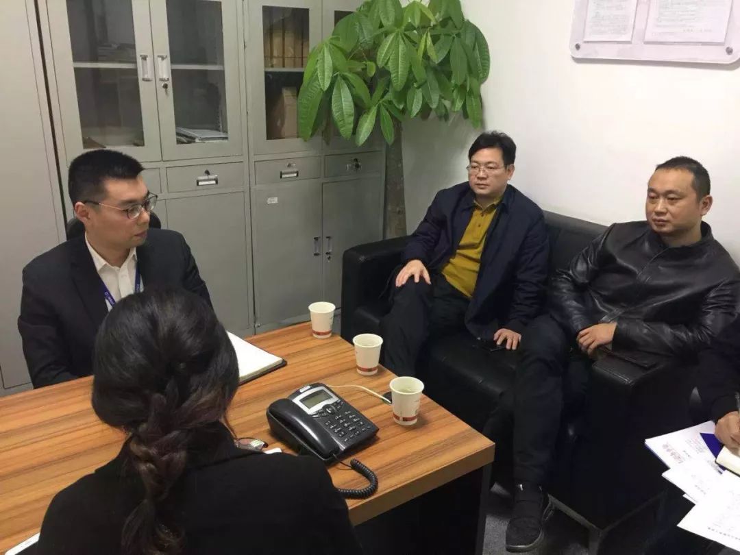 黄军其走访天顶街道企业