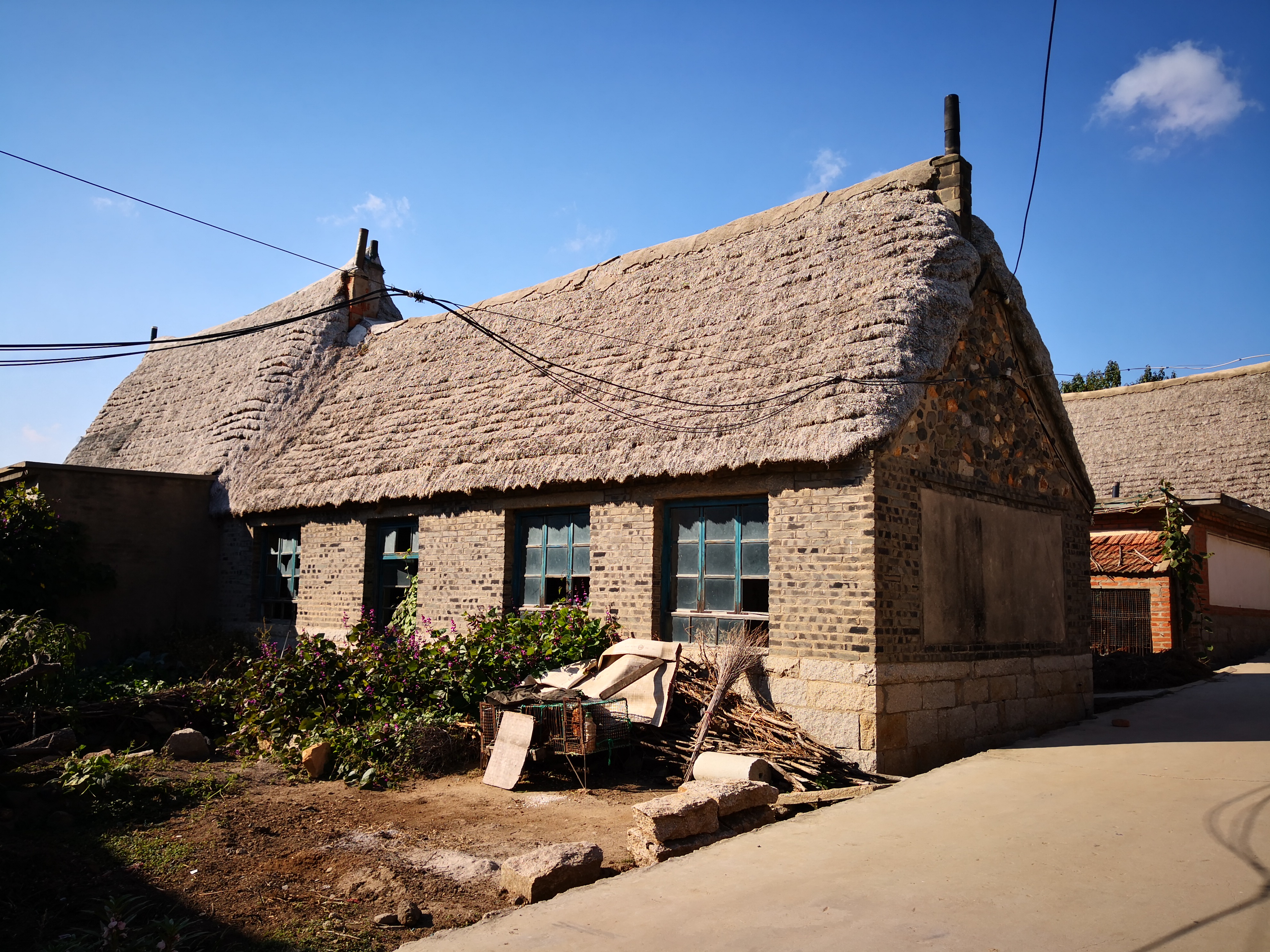 烟墩角海草房,冬暖夏凉