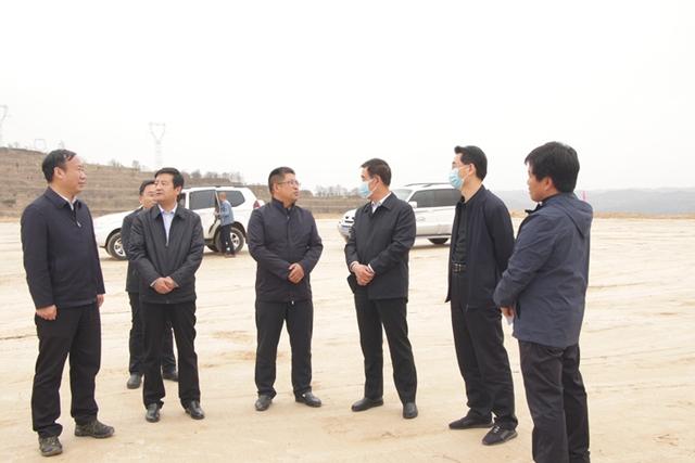 宋全科督查我县交通项目建设情况