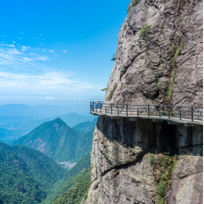 三清山有条全国独一无二的高空栈道,3000多米