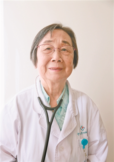 我是护旗手 | 余步云:亲历日军侵港,没有国哪有家