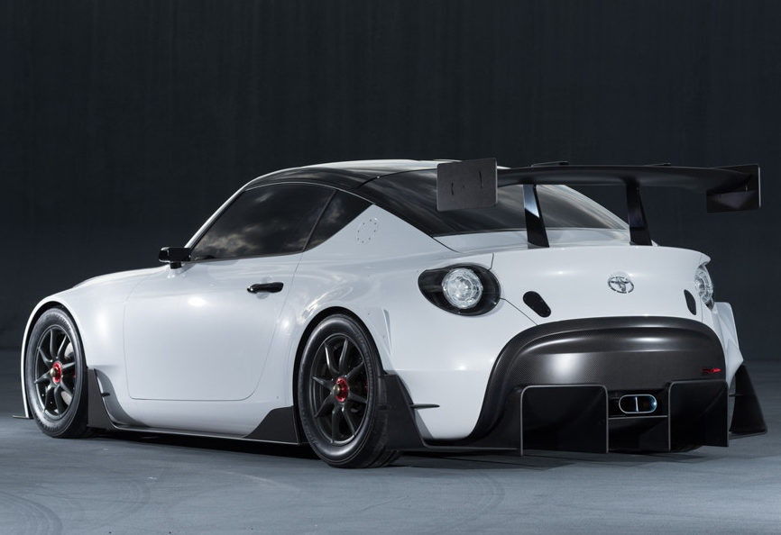 饱满圆润又兼具稳重动感的丰田s-fr,整体显得十分大气