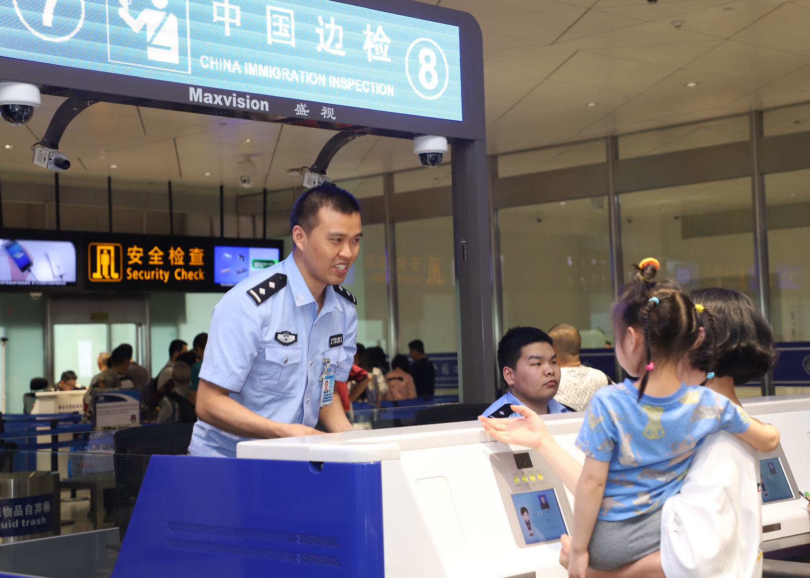 武汉天河国际机场口岸预计端午小长假客流日均突破9000人次