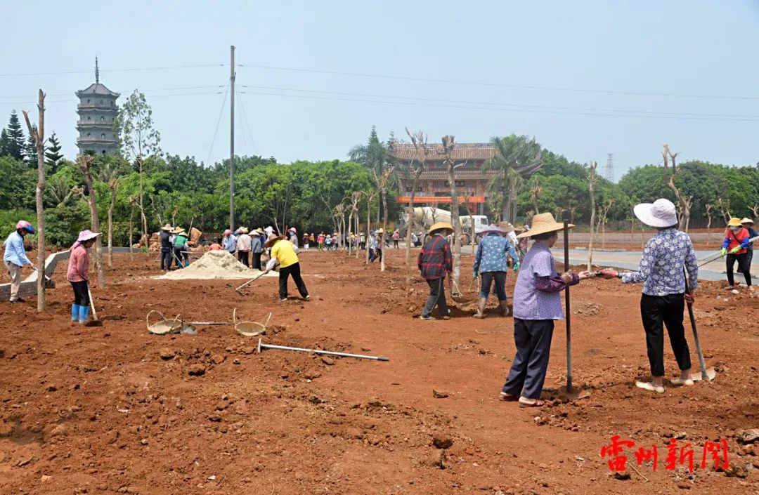 雷州乌石修路队:300多"雷锋"义务修路