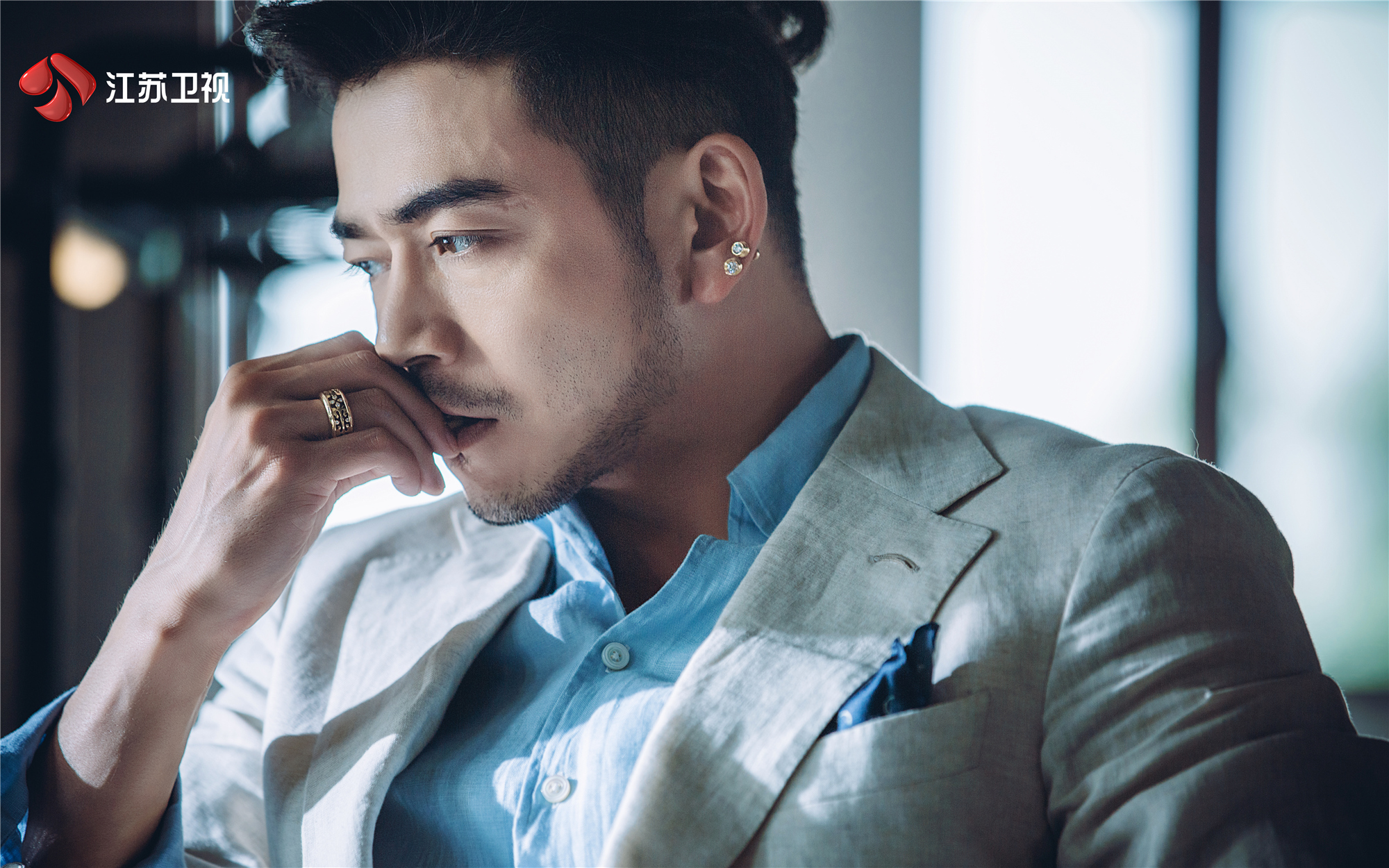 《归还世界给你》今晚开播杨烁,古力娜扎首度合作上演时尚圈爱恋