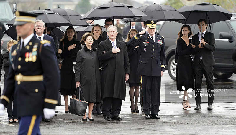 美国前总统老布什葬礼仪式在休斯顿圣马丁教堂举行
