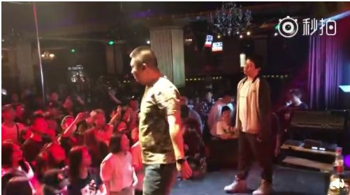 mc伟伟"喜剧说唱"的鼻祖,褒贬不一的天津battle前辈