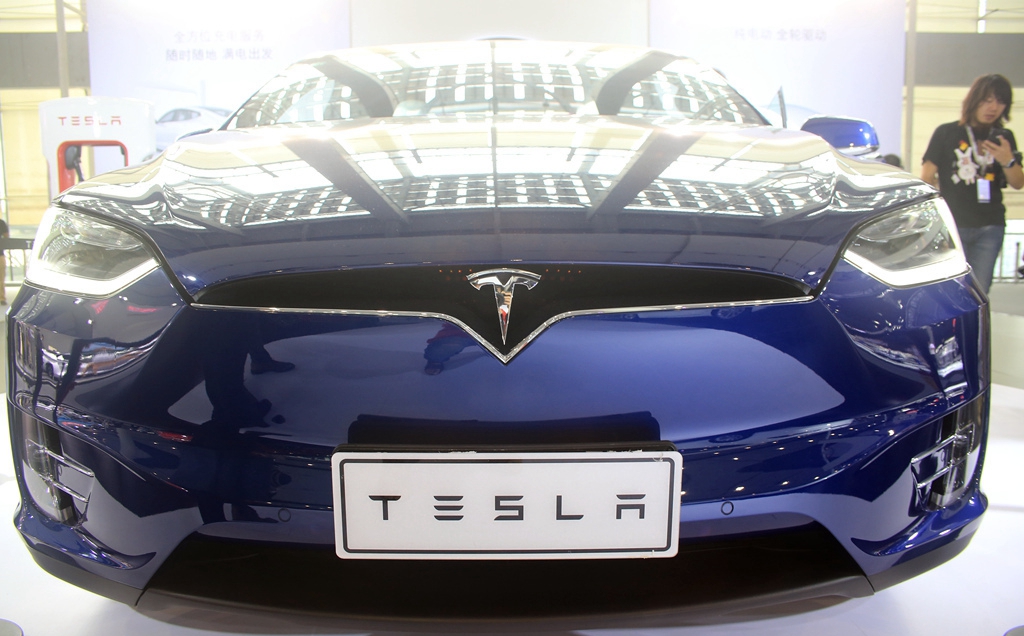 给大家浅读一款特斯拉modelx,霸气的外观,一起了解