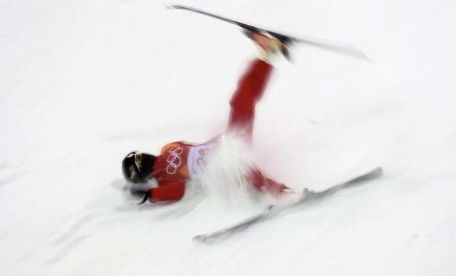 平昌真有毒!徐梦桃冲金失败泪洒赛场,中国真要0金收官?