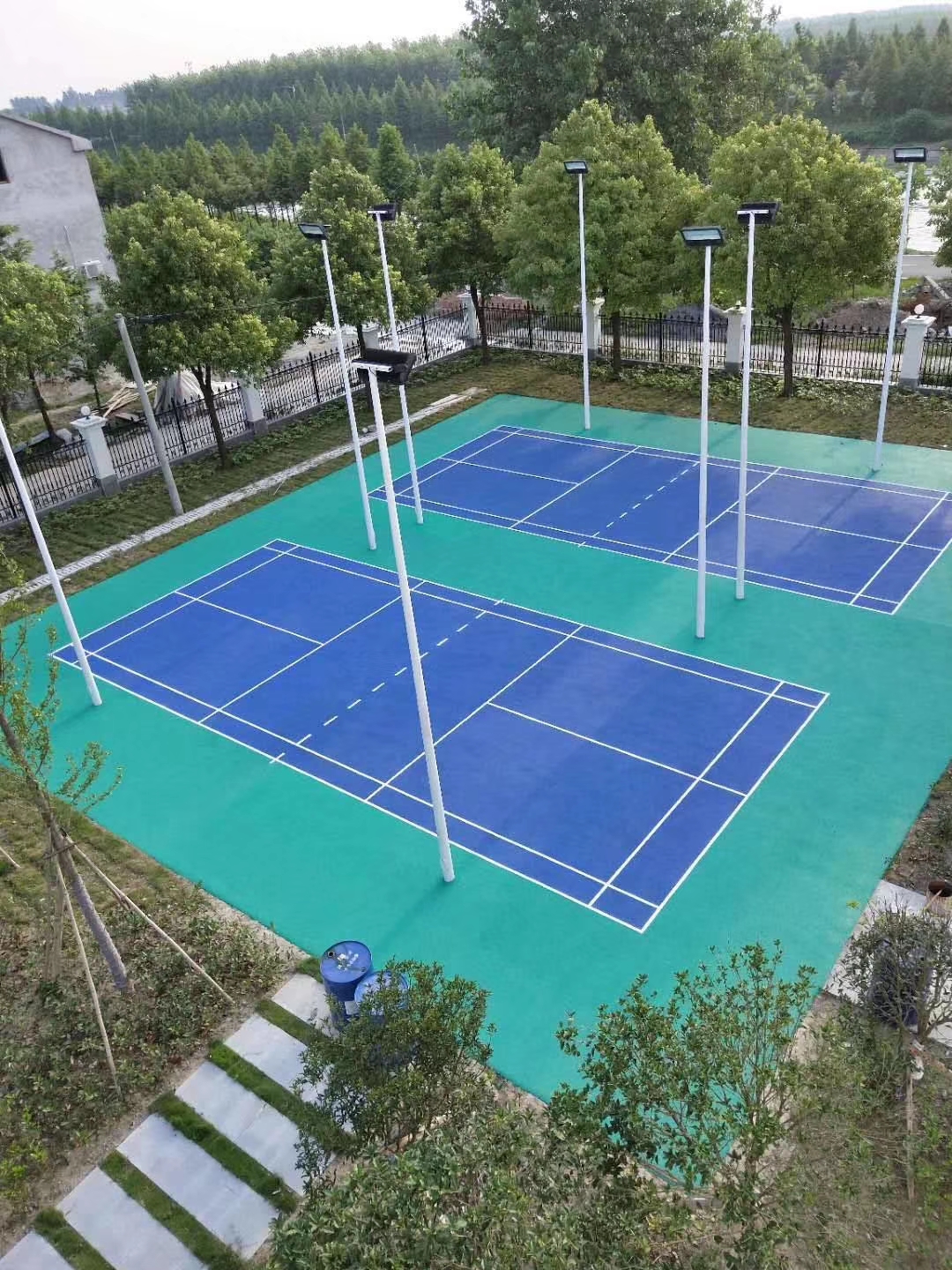 室外网球场灯光配置实景图