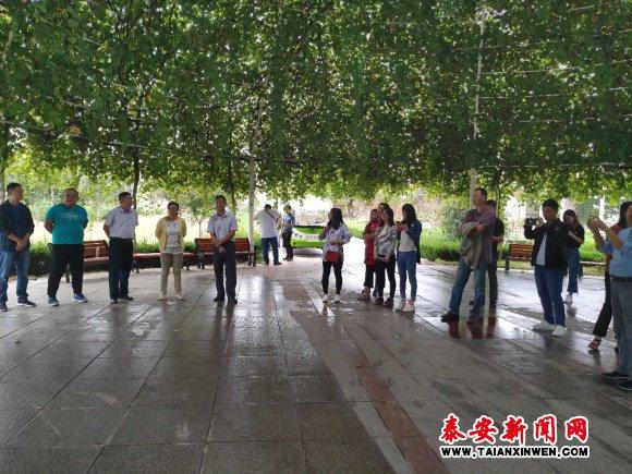泰安曼华庄园:欧式风格为基调 一站式采摘休闲游