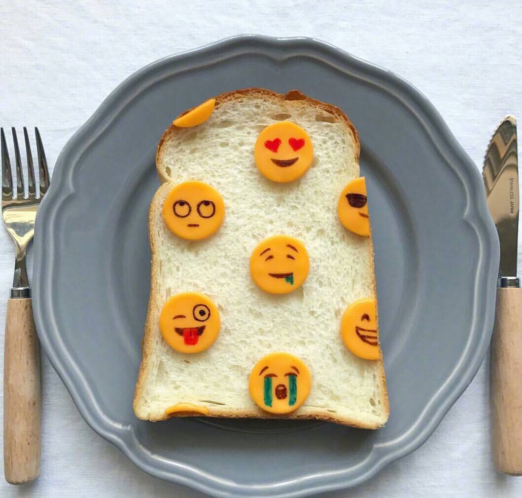 当吐司遇上了"不正经"的人,总会有千奇百怪的创意出现