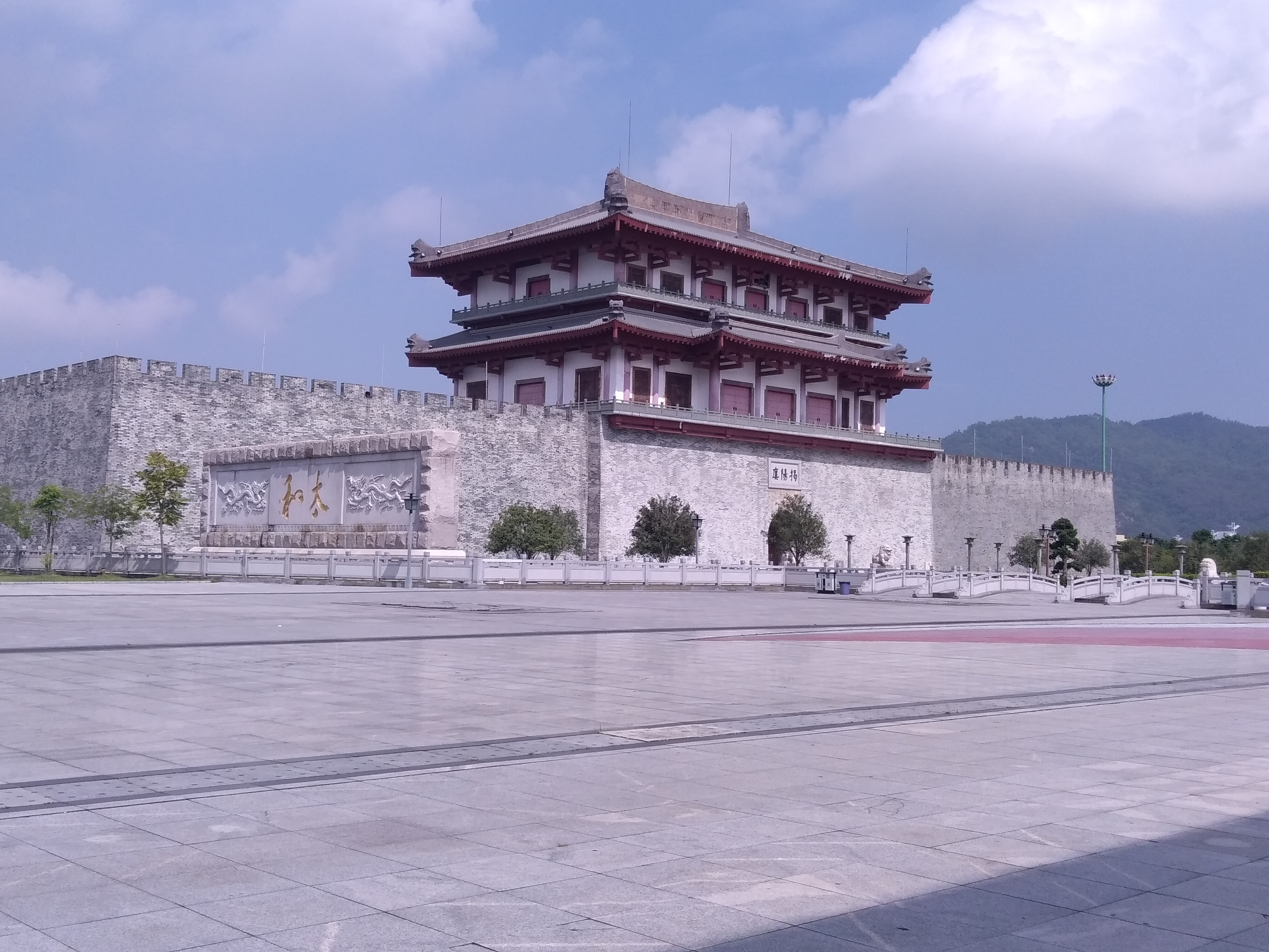 广东的这座城楼始建于唐朝中期,现已成为城市的标志性建筑
