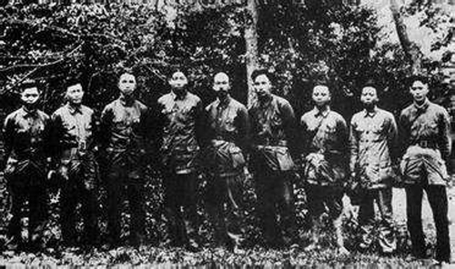 1938年初,浙南游击队合影.