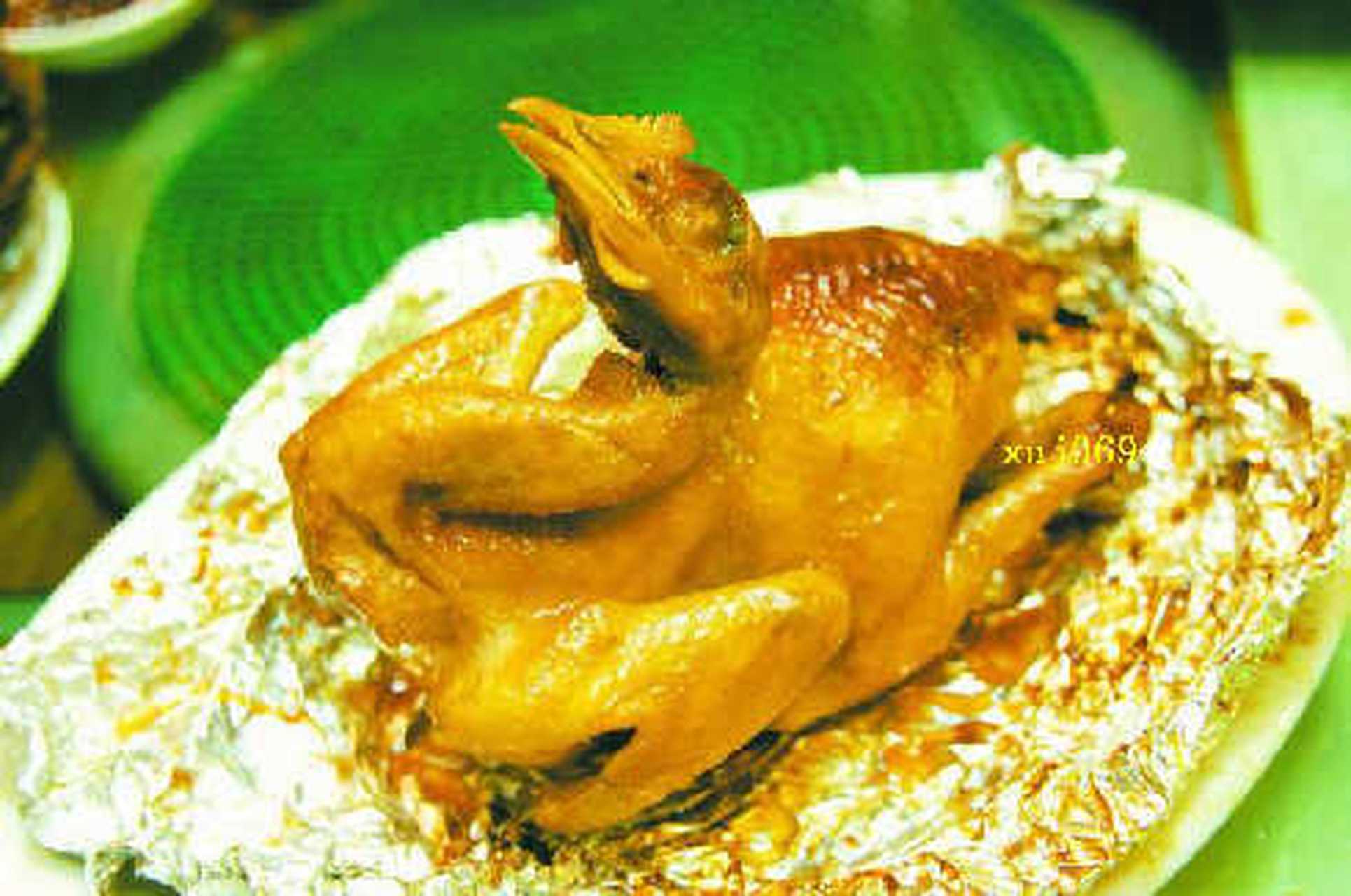 城市小吃地图#夜郎民族素有以禽畜骨头卜卦预测吉凶祸福的习俗,卜卦