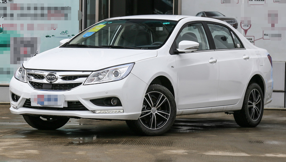 比亚迪速锐外观吧,有人觉得太单调,但是我是挺喜欢的!