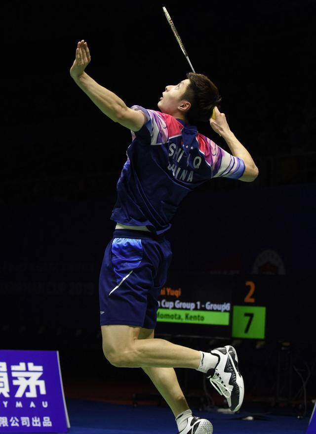 羽毛球最帅的扣杀技巧,一味的蛮力,往往只是浪费体力而不得分!