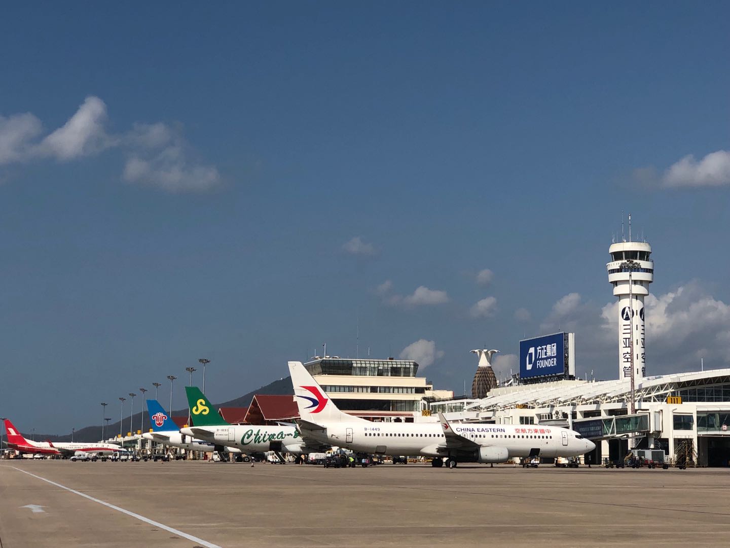 三亚机场3月31日起执行夏秋航季航班计划