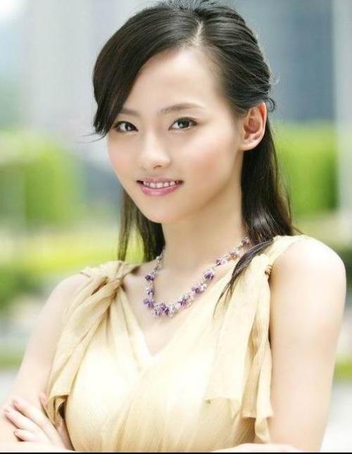 张嘉倪的经历告诉女人:婚姻中别总提这"两个字",才会更幸福