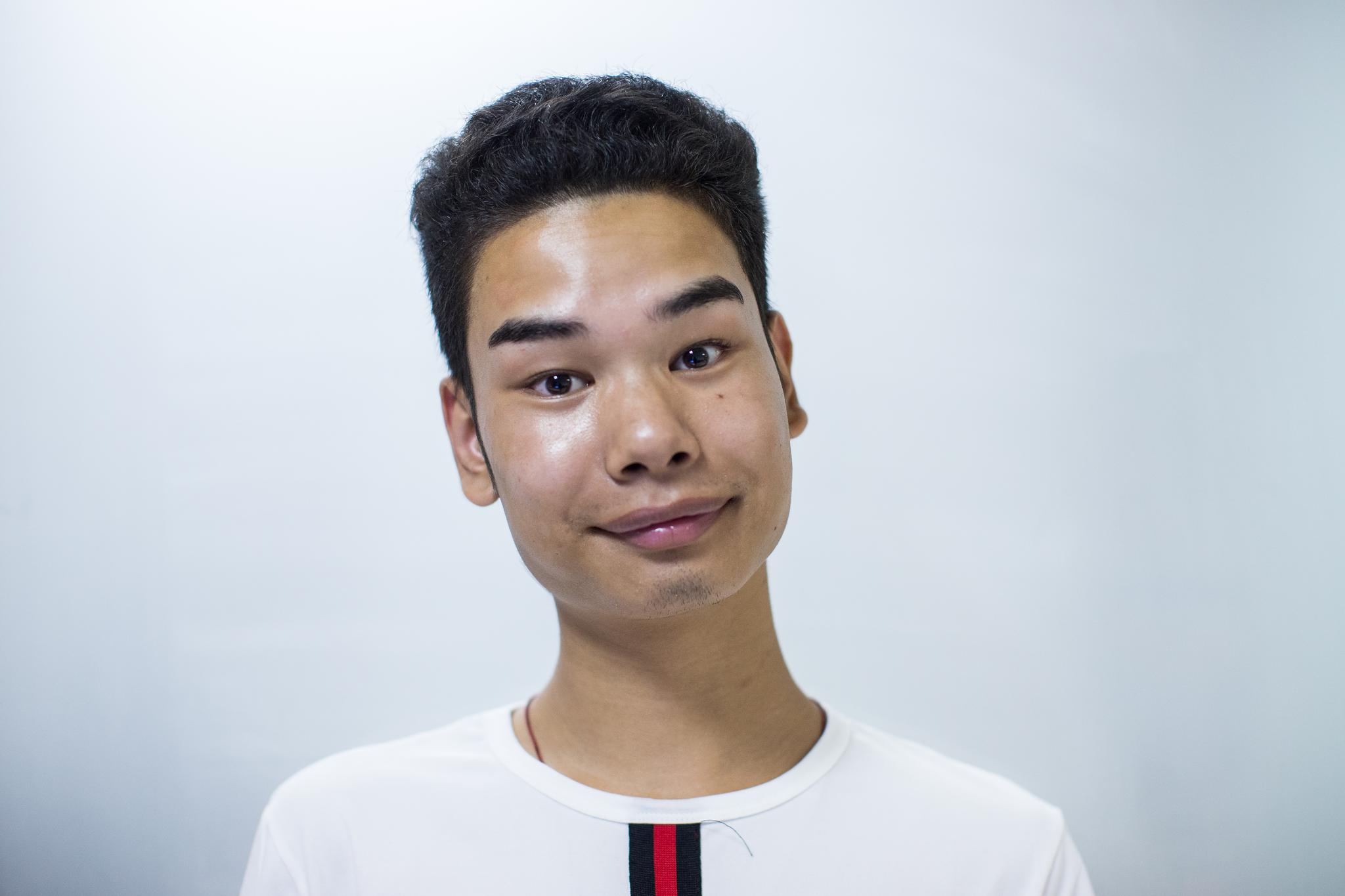 小吴拍摄时尚写真,充满搞怪与活泼,很有自己的特色