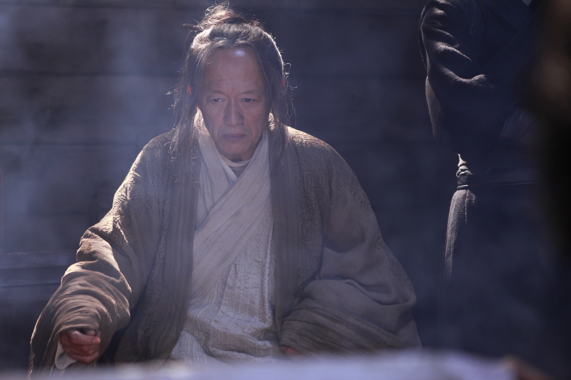 崇祯到底该不该杀魏忠贤?2005年考古专家挖出一明古墓,揭开答案