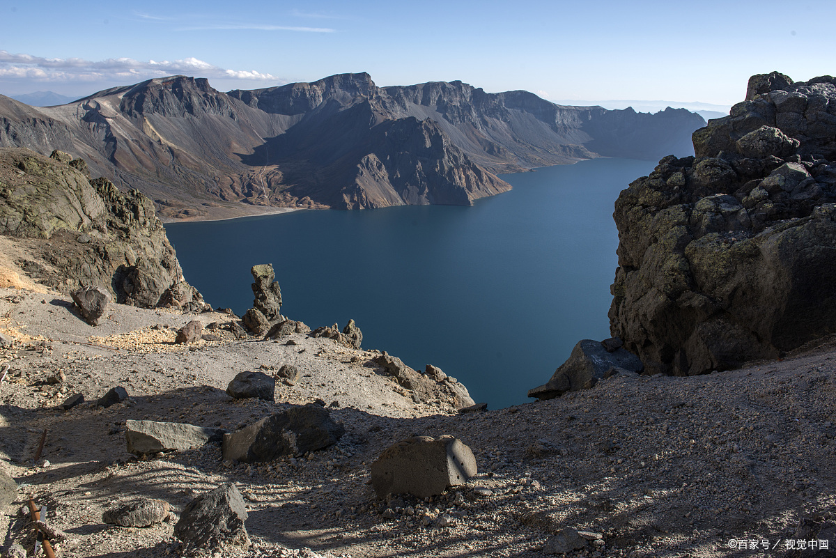 长白山天池,位于中国吉林省,是.@东海去旅行的动态