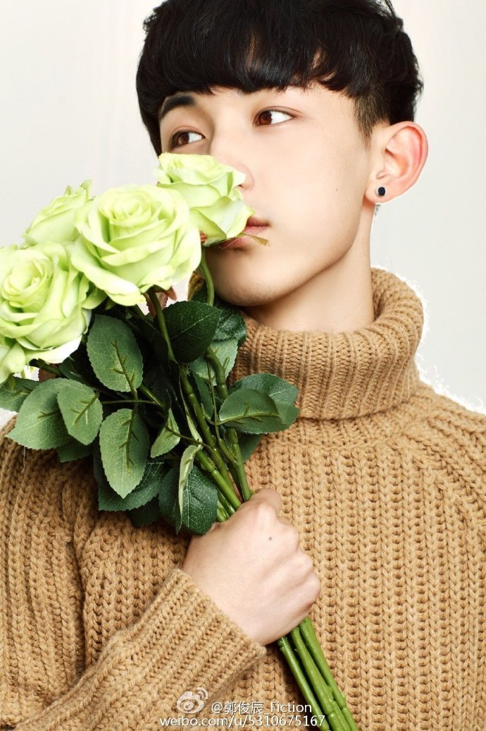 今日份早安~霸气·辰上线!