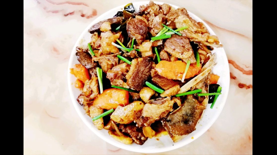 大咖看了都想学,柠檬啤酒鸭新式做法,肉质鲜嫩粤味浓香!