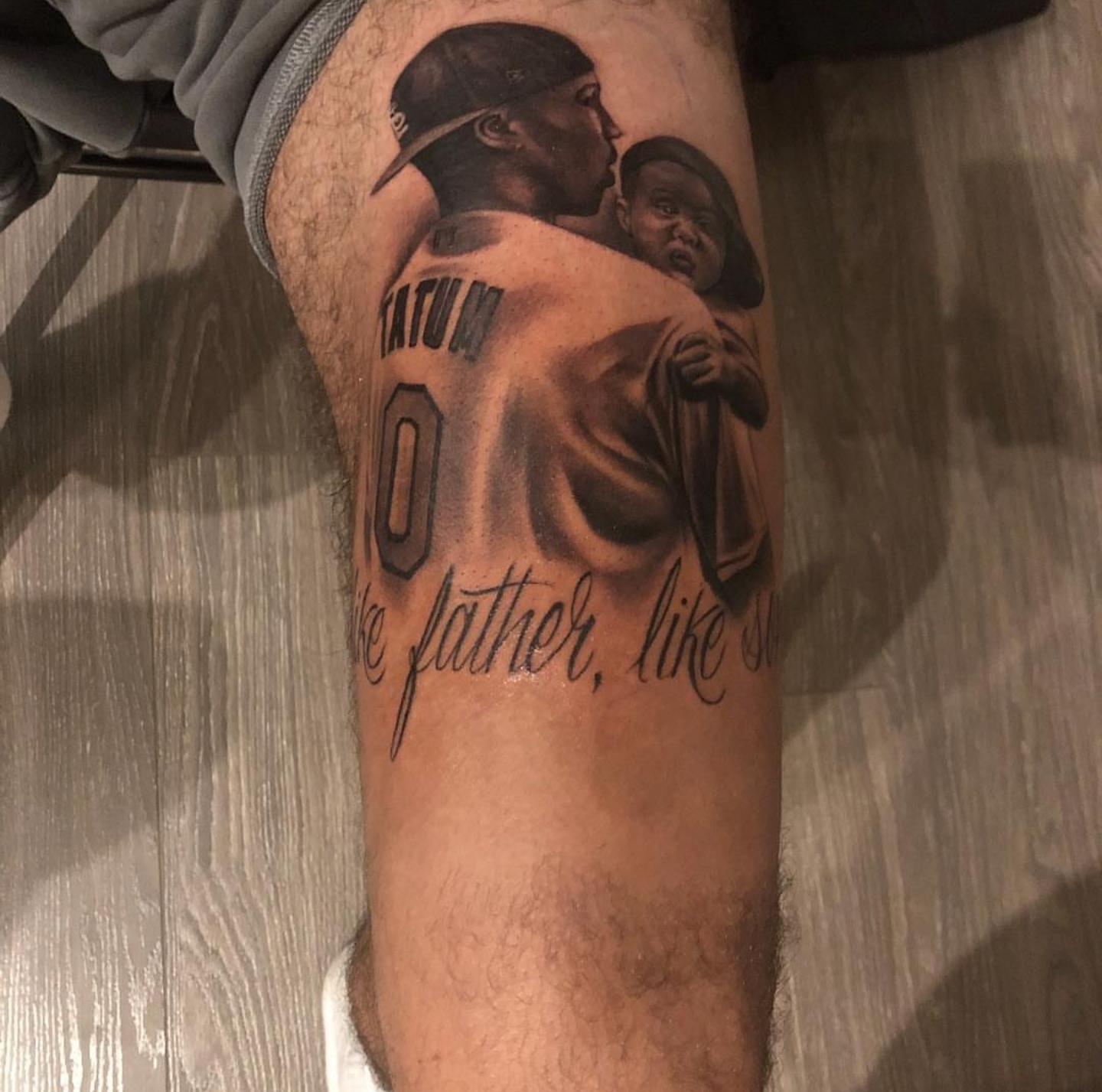 小鲜肉塔图姆也开始纹身了了解下