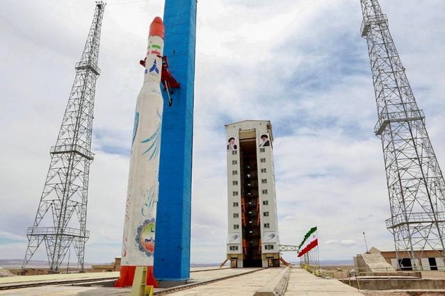 伊朗胜利号卫星发射失败,美以等国纷纷为此欢呼:这就是下场