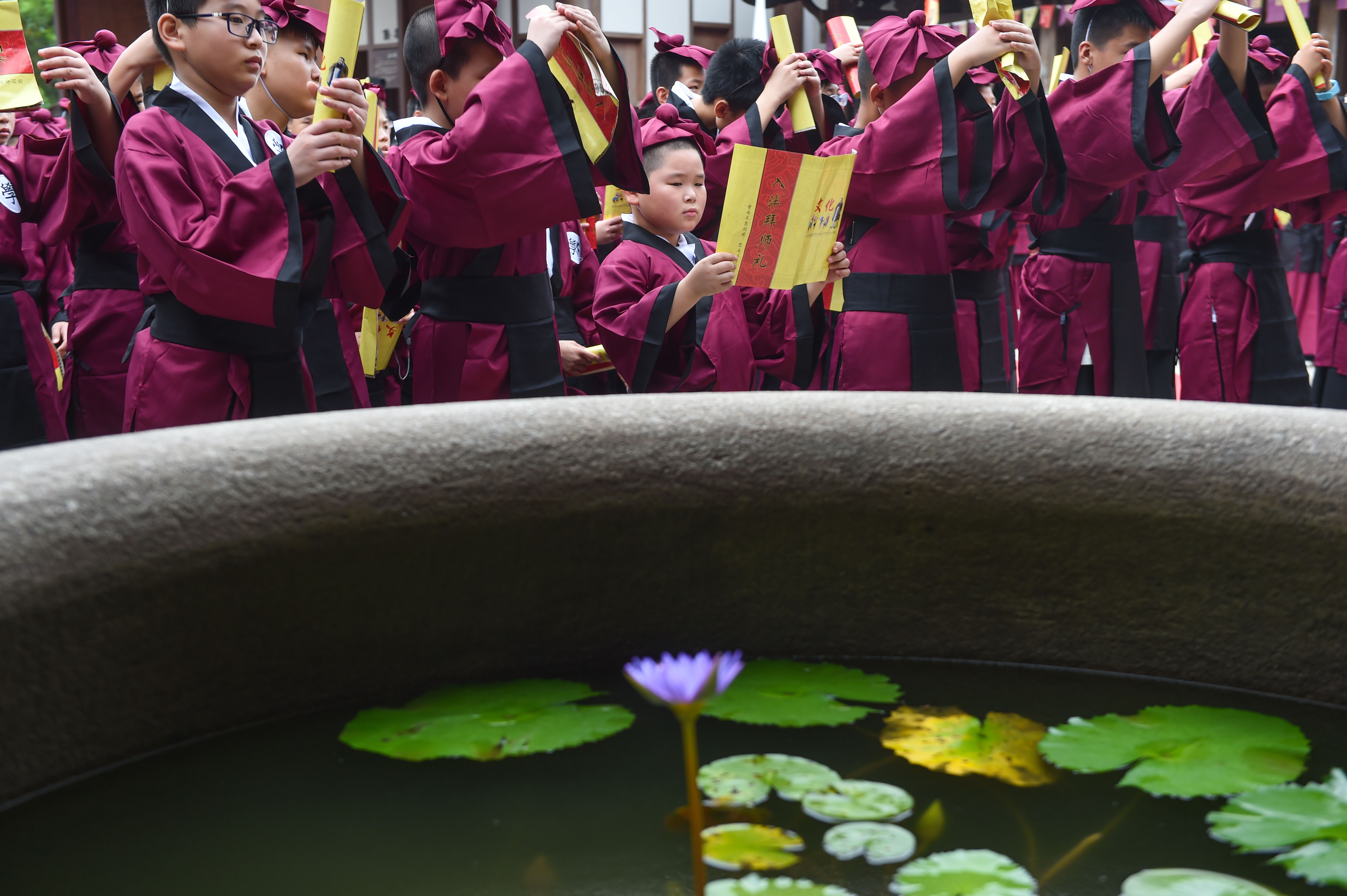 福建福州:开学第一课 体验"入泮拜师礼"(5)