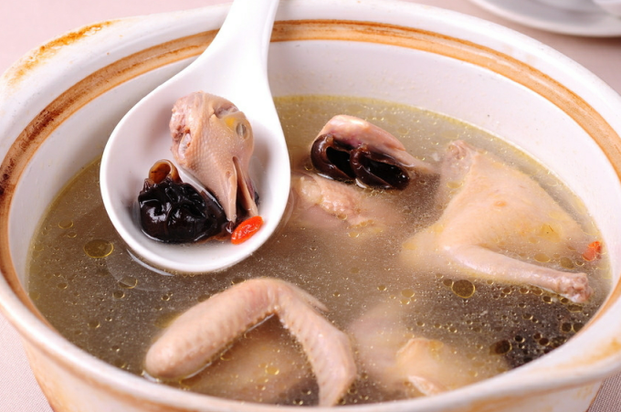 春季喝这碗靓汤!人称"滋养和血"汤!特别是产后女人喝更滋补!