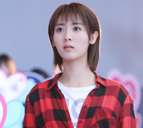 《班长"殿下"》,邢菲在剧中饰演倔强好胜的苏年年,邢菲的性格很好