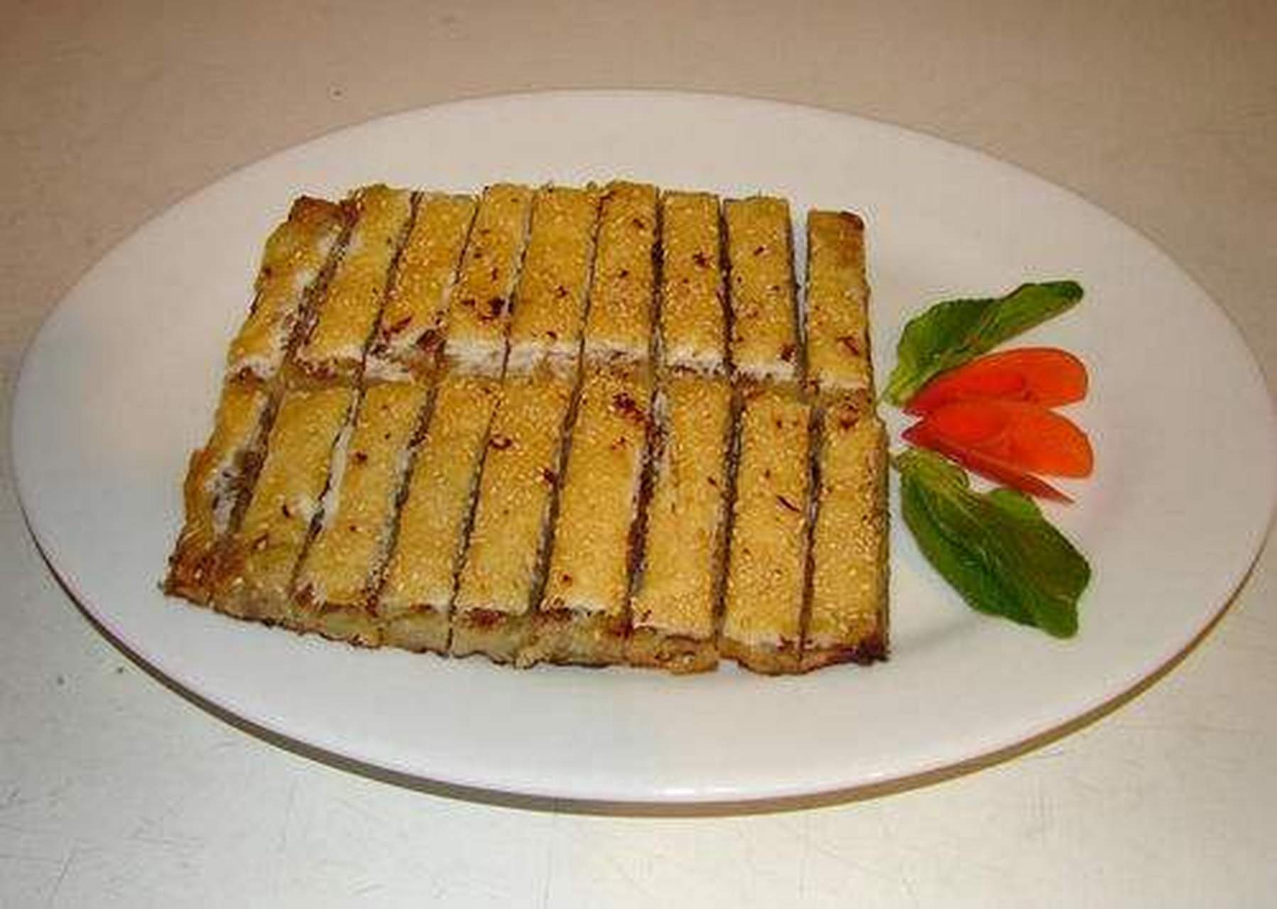 百城百味##百城百味长沙#麻仁香酥鸭:麻仁香酥鸭是一道湖南的地方