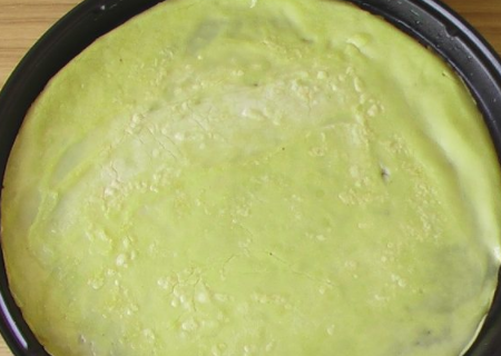 烫蛋皮,味道清淡不腻,口感滋润松软有弹性!