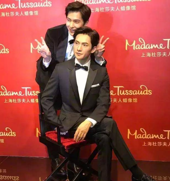 明星蜡像大比拼:吴亦凡最帅,杨洋最像,只有他严重变形像"鬼"