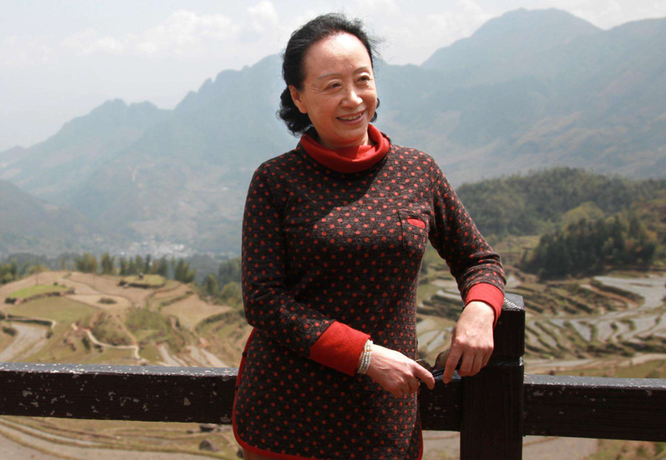 张抗抗:关注女性地位的优秀作家