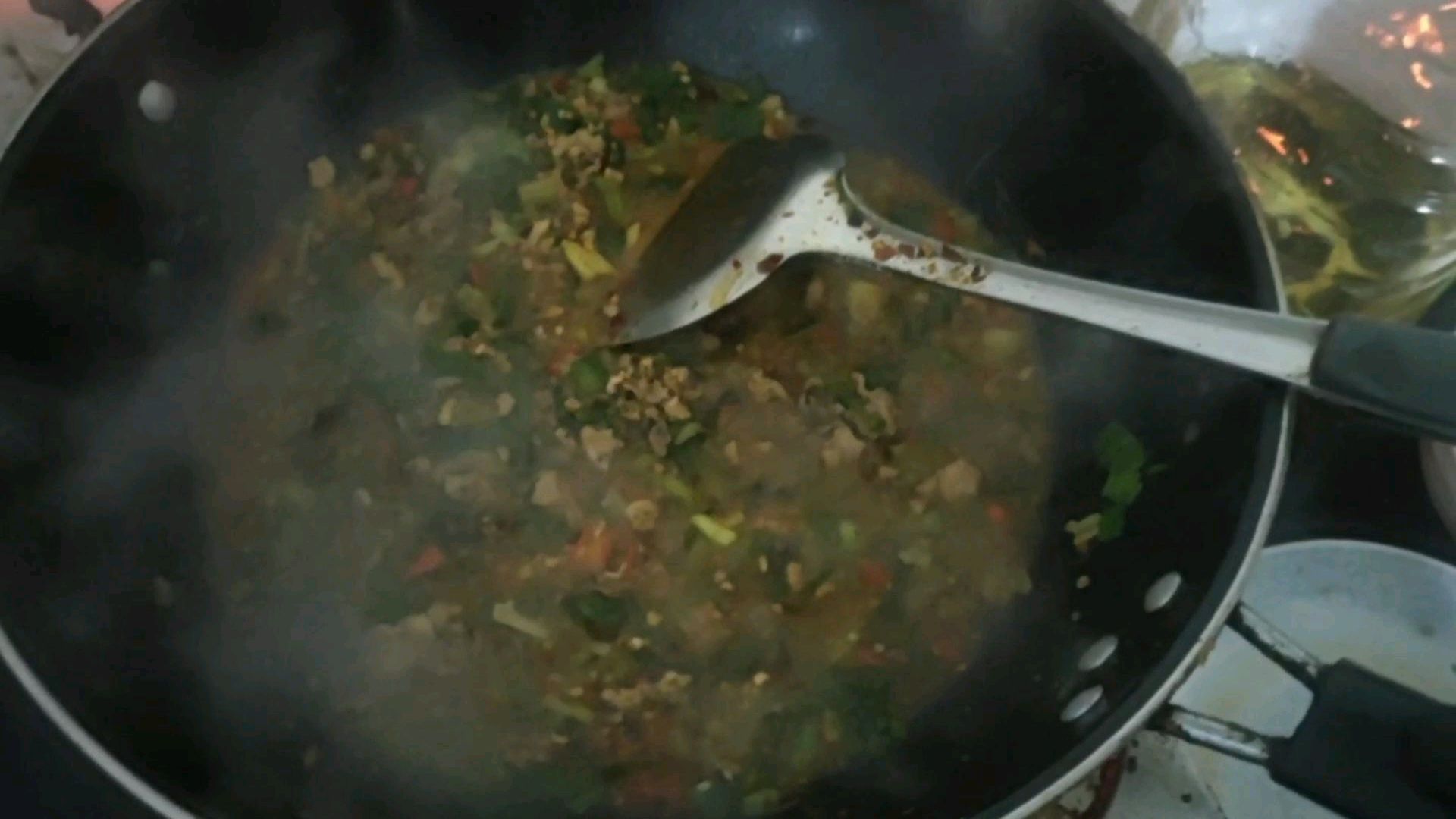 云南独特家常菜,《鸡生》鸡肉肉末炒辣椒,超级下饭